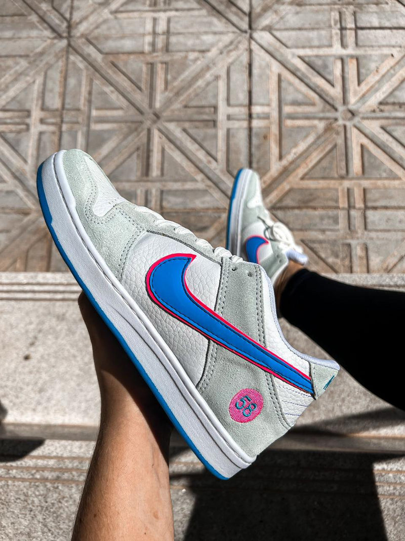 TÊNIS NIKE AIR DUNK SB CLUB 58 - BRANCO/AZUL